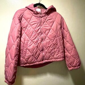 Woman’s pink thin puffer  jacket 
Size L 
Adjustable waist